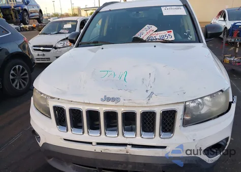 2016 Jeep Compass Sport из США, поврежденный, VIN 1C4NJCBA1GD665180